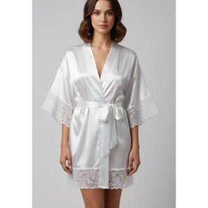In Bloom by Jonquil “The Bride” White Satin Lace Bridal Robe Size Small